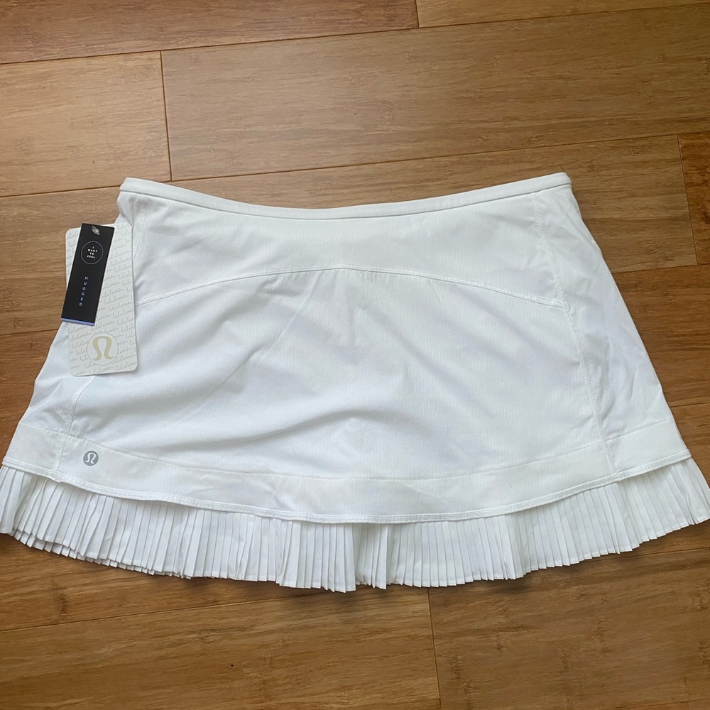 BRAND NEW w tags lululemon skirt